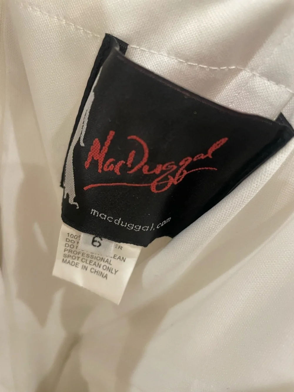 Mac Duggal Ieena One-Shoulder White Mermaid Gown with Sculpted Ruffle - Picture 4 of 5